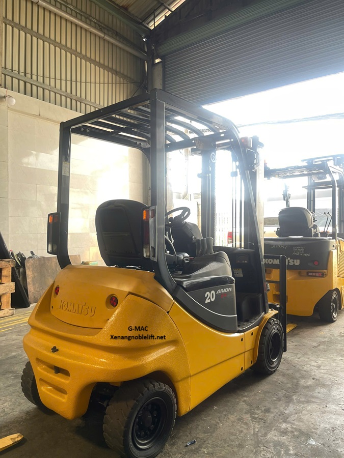 xe-nâng-hàng-komatsu-chạy-điện-2 tấn.jpg (203 KB)